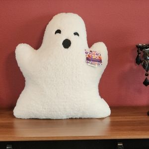 NWT Novogratz Sherpa Ghost Pillow Tik Toc Viral Halloween Throw Pillow